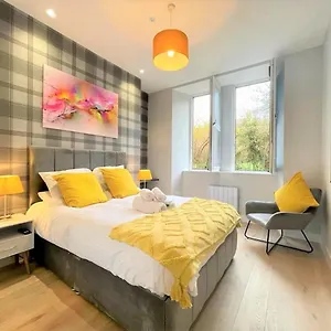  Apartment Chic, Newly Reno'd 1 Bed Open Plan, Nr The Meadows